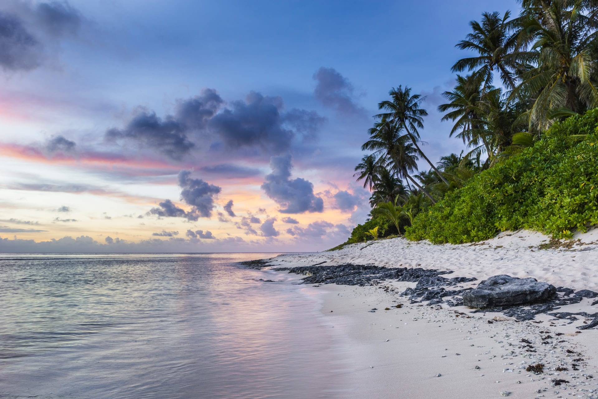 hawaii island retreat beach sunset